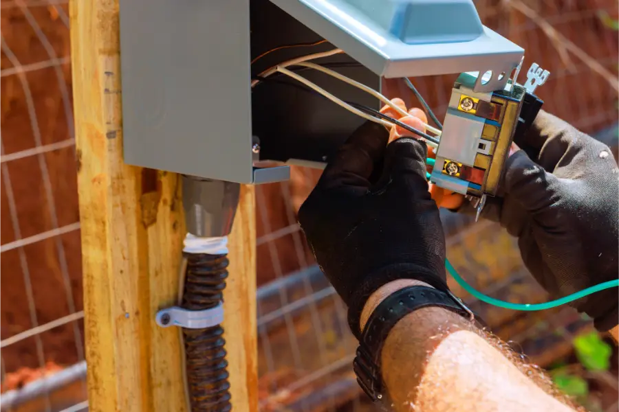 How to Safely Handle Faulty Wiring and Outlets Santa Clarita, CA How to Safely Handle Faulty Wiring and Outlets Santa Clarita, CA